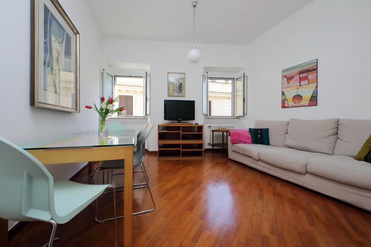 Navona Apartment, Large&comfortable * Roma